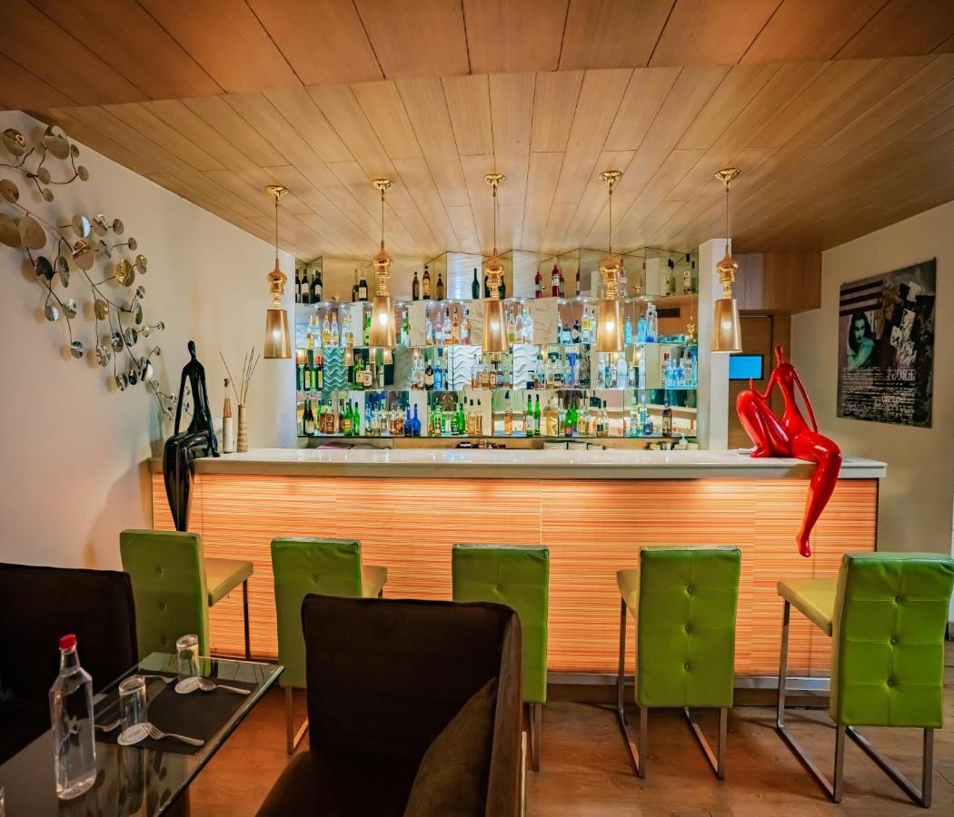 Barsana Hotel & Resort Siliguri Extérieur photo